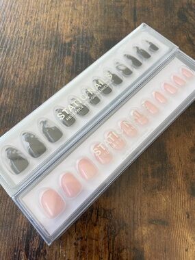 Static Nails Reusable Press-On Nails Curved French Round (NWT) Smoke Show Almond